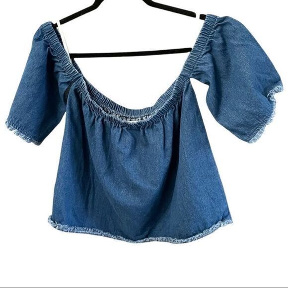 J.O.A Los Angeles Revolve Denim Off Shoulder Top Size Medium - Picture 4 of 9